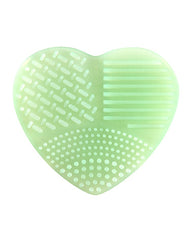 Salon Perfect Silicone Brush Cleansing Mitt - Heart-Shaped, Multi-Textured Surface for Deep Cleaning Makeup Brushes.